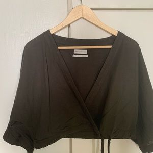 Urban outfitters olive green linen top size small